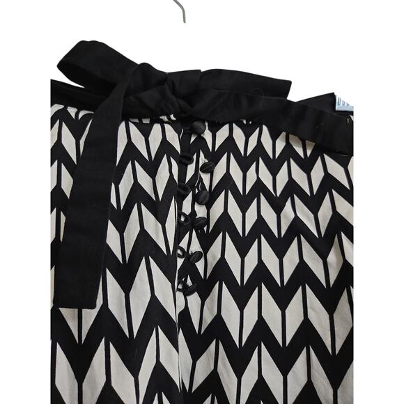 Worthington Women's Black & White Chevron Print Skirt – Size 16 - Picture 6 of 6